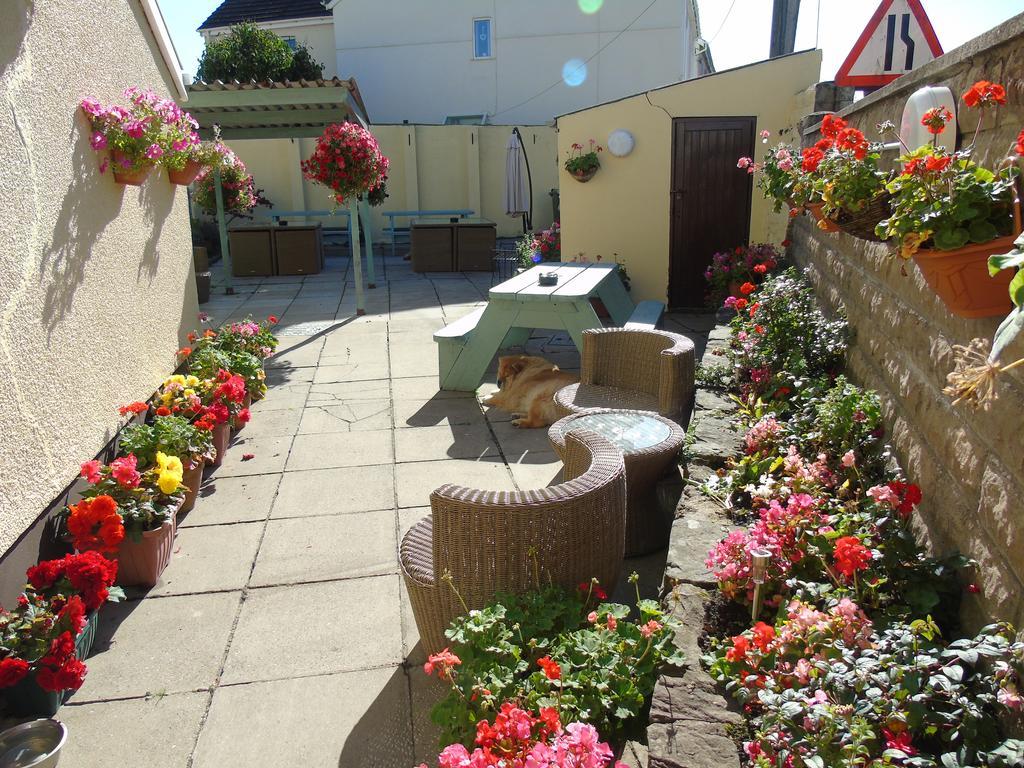 The Pembrey Country Inn Exterior photo